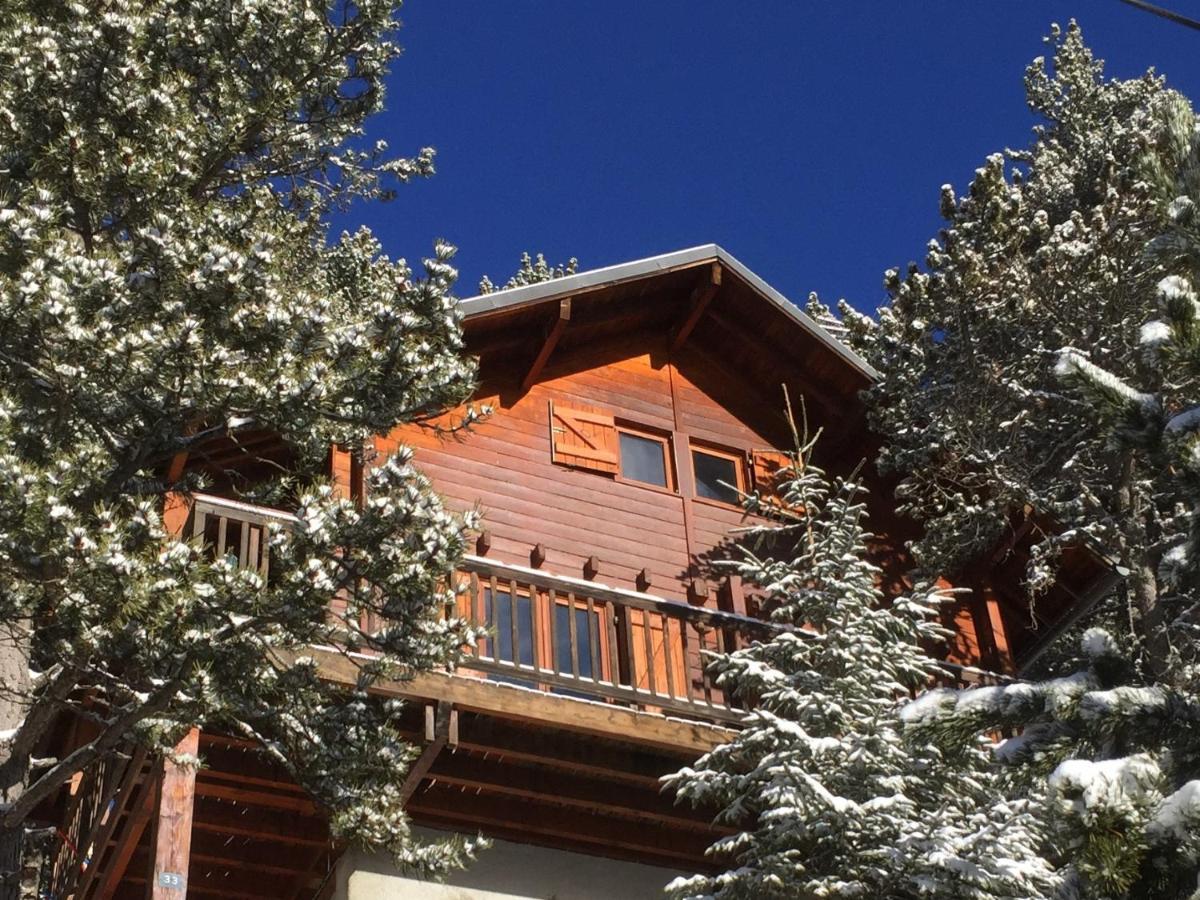 Chalet Vue Sous Cet Angles Bagian luar foto