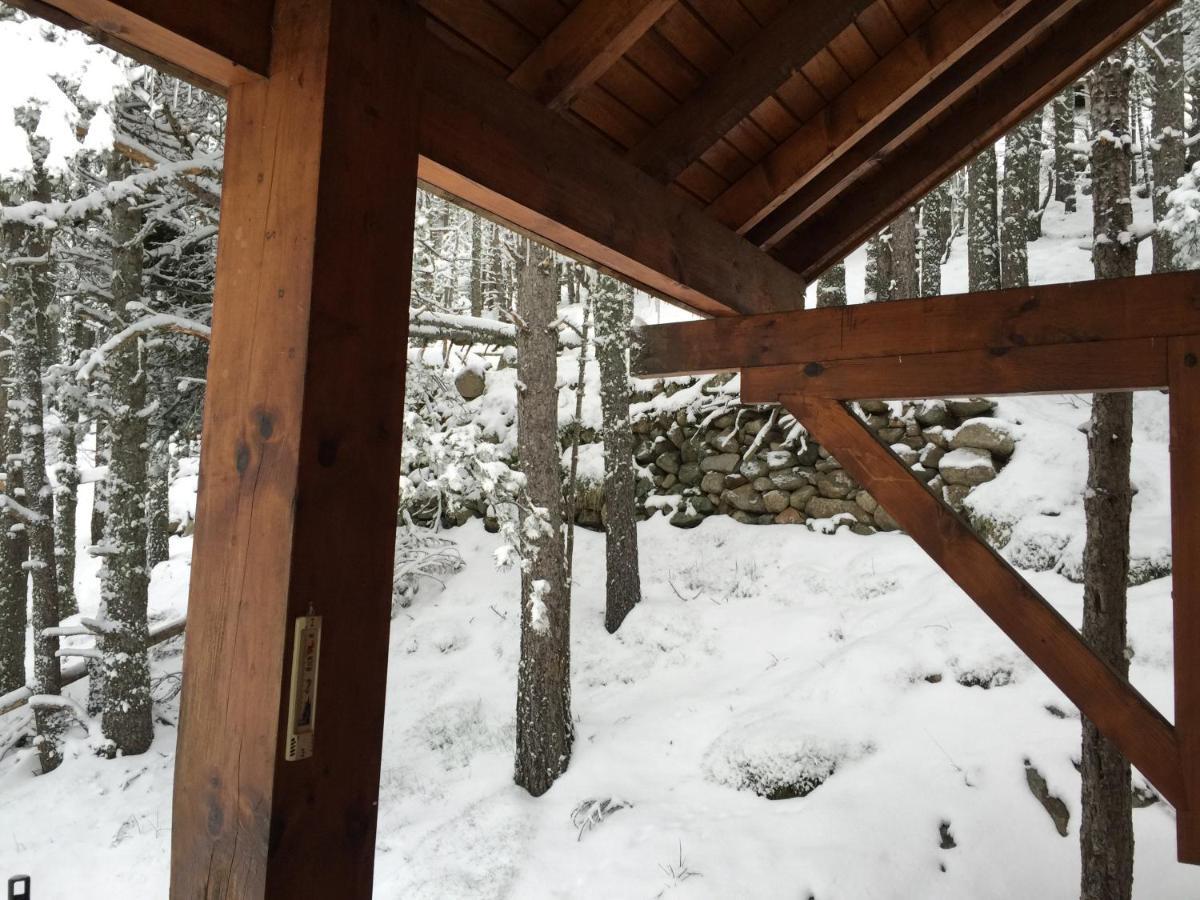 Chalet Vue Sous Cet Angles Bagian luar foto
