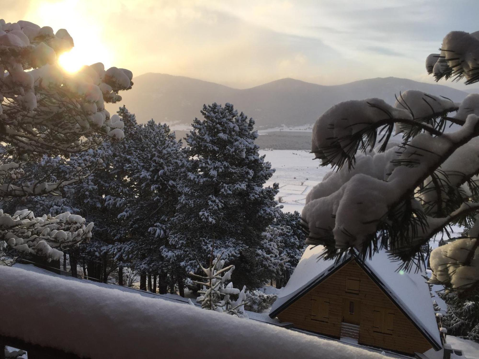 Chalet Vue Sous Cet Angles Bagian luar foto