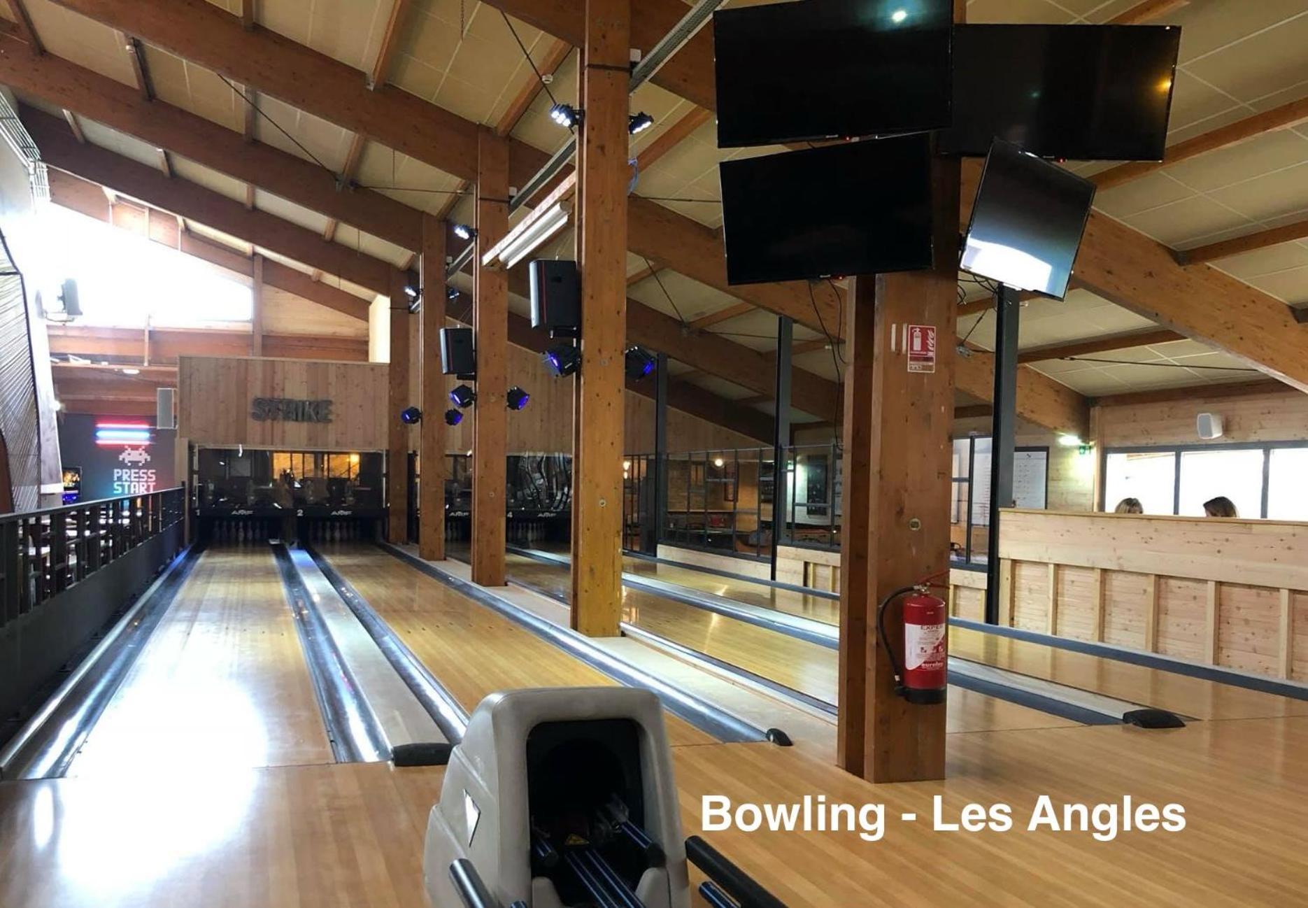 Chalet Vue Sous Cet Angles Bagian luar foto